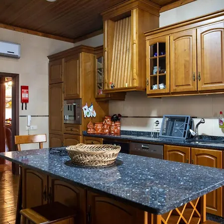 Casa Grande Holiday home Covelinhas
